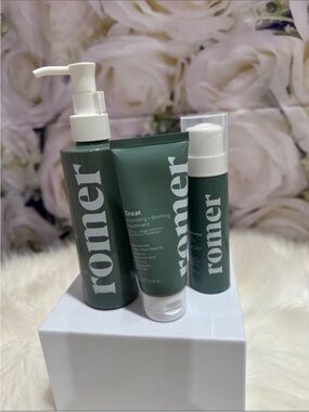 Romner Hydrating Women’s Skincare Set in Sage Green